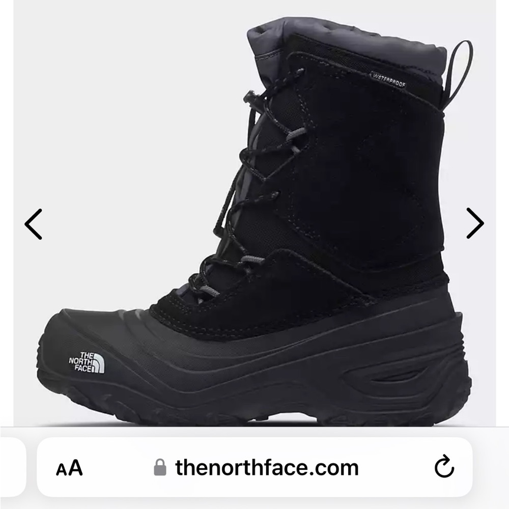 The North Face Kids Alpenglow V Waterproof Boots.  Size 6